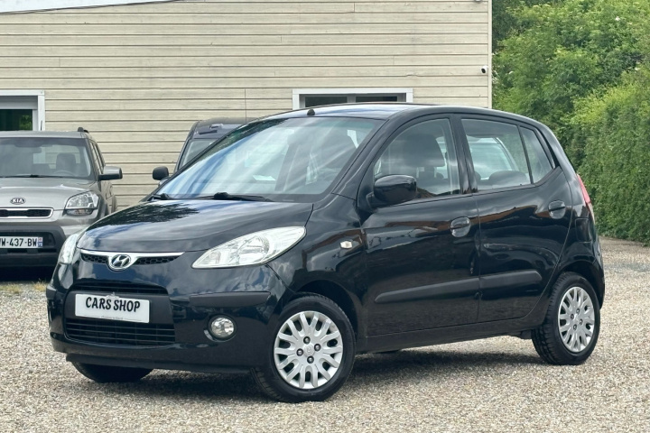 HYUNDAI i10