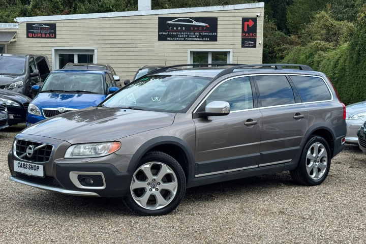 VOLVO XC70